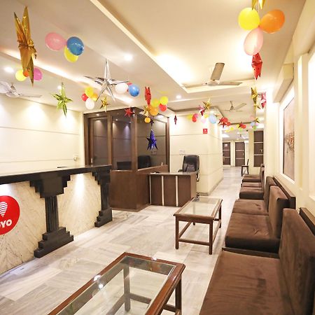 Capital O 10750 Hotel Vivek 뉴델리 외부 사진