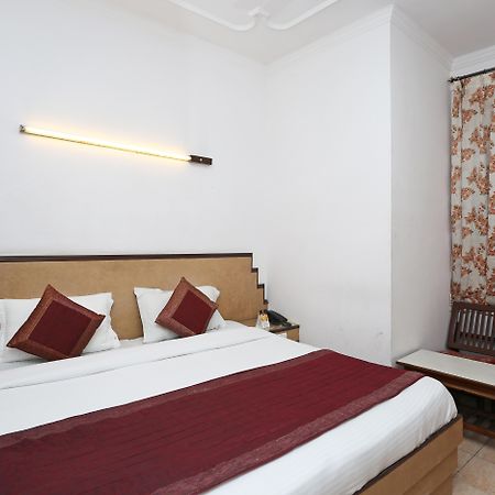 Capital O 10750 Hotel Vivek 뉴델리 외부 사진