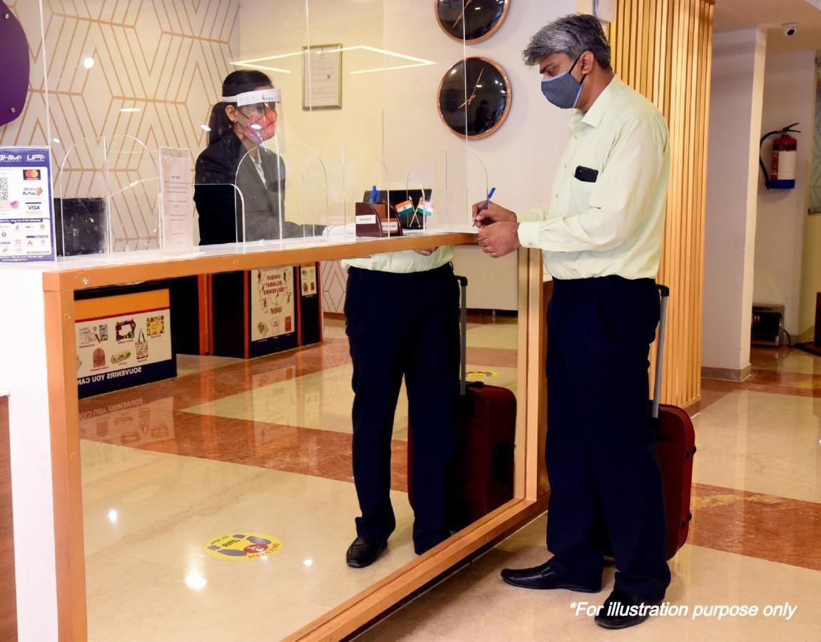 Capital O 10750 Hotel Vivek 뉴델리 외부 사진
