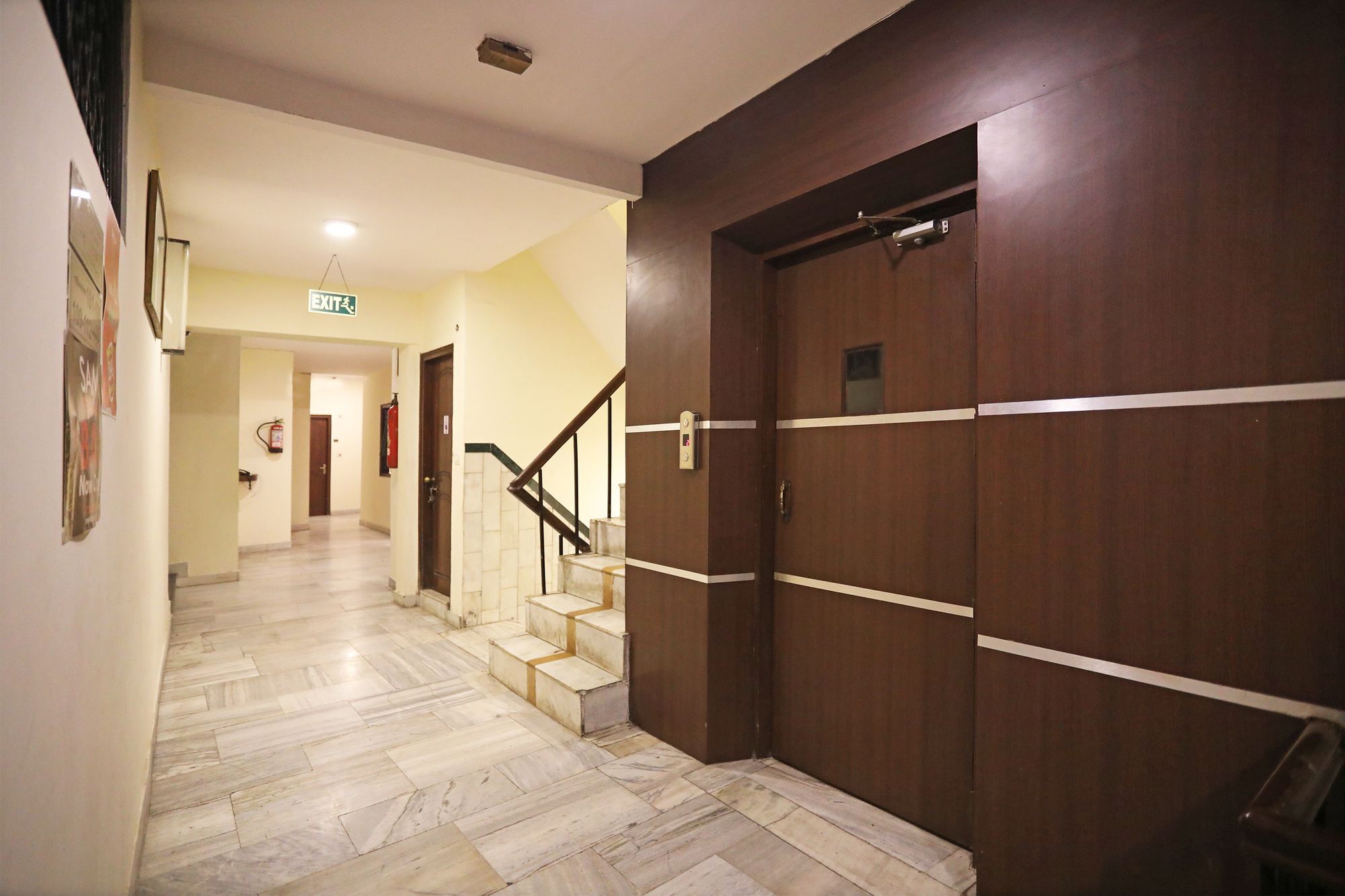 Capital O 10750 Hotel Vivek 뉴델리 외부 사진